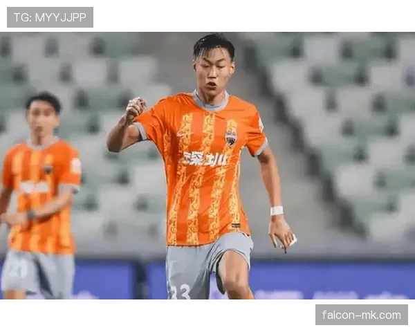 西甲迎来巨变：新星涌入与老将告别引发球迷热议